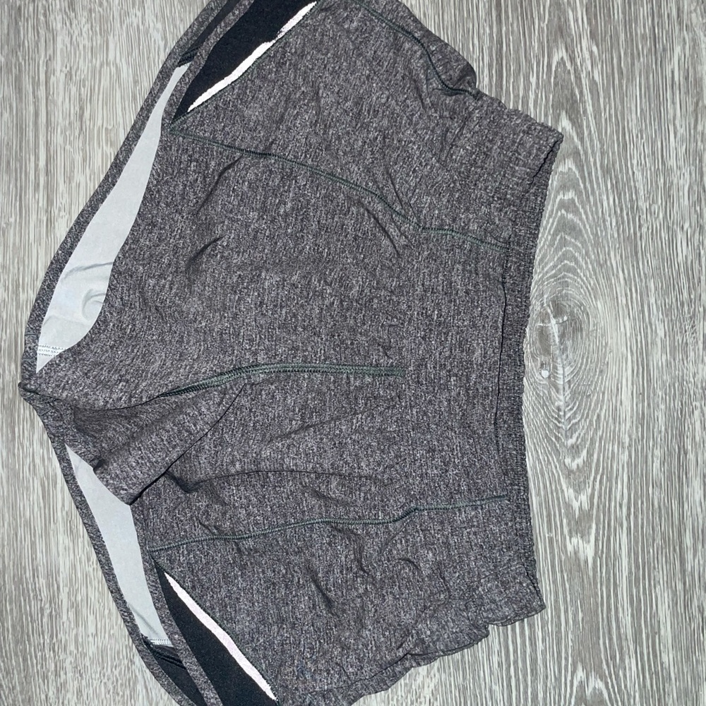 Lululemon shorts size 6